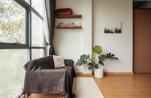 Phu Nhuan Apartment | 1-Bdr Apt Gorgeous Canal View Hoang Sa str. Dic 1