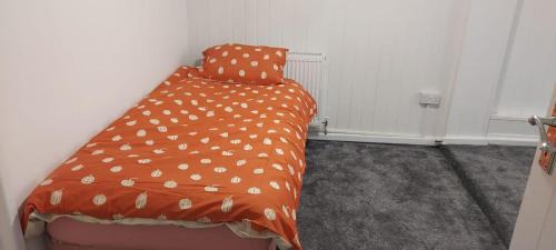 Parkgate Apartment | 1-Bed Apt Sleeps 3 near Parkgate Rotherham