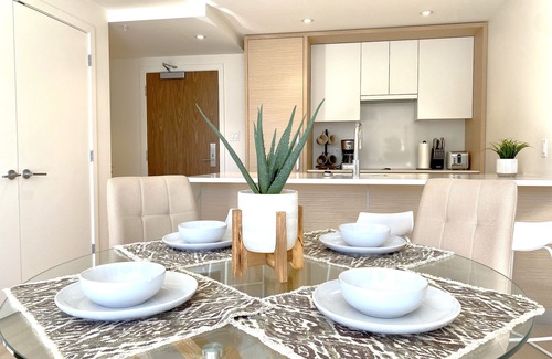 James Bay Condo | 1-bed condo Victoria's Inner Harbour includes parking! 90-DAY MINIMUM