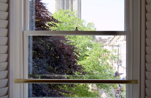 Stamford Apartment | 1 Bed Designer Apartment - Ensuite with Shower