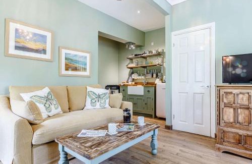 Heligan House | 1 Bed in Bovey Tracey BBELL