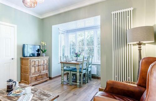 Heligan House | 1 Bed in Bovey Tracey BBELL