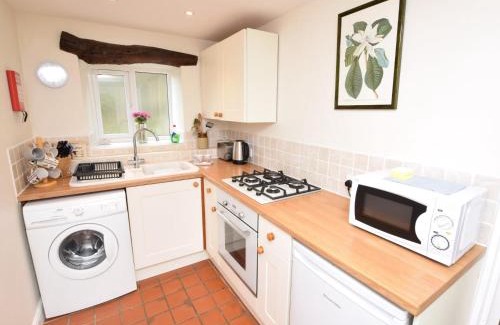 Calver House | 1 Bed in Curbar PK454