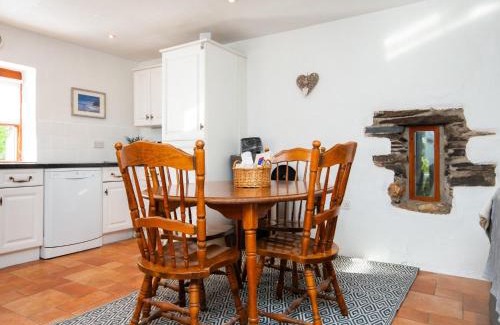 New Moat House | 1 Bed in Narberth 77692