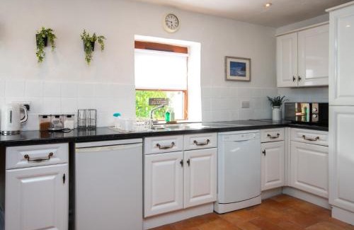 New Moat House | 1 Bed in Narberth 77692