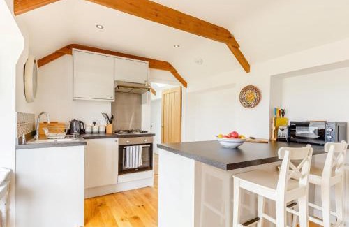 Newlyn House | 1 Bed in Newlyn 78517