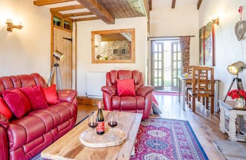 Llanrhidian Higher House | 1 bed property in Gower 77981