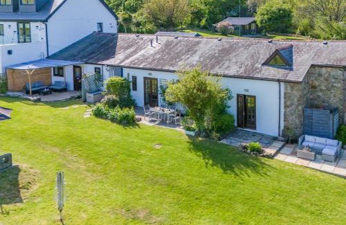 Llanrhidian Higher House | 1 bed property in Gower 77980