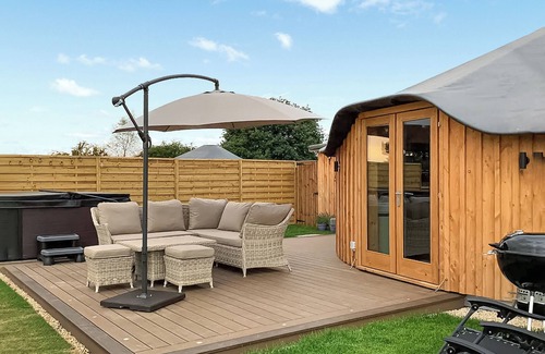 Irstead Cottage | 1 bedroom accommodation in South Walsham