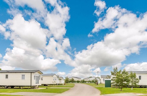 Mablethorpe Ski Chalet | 1 bedroom accommodation in Mablethorpe