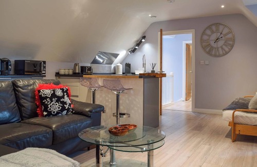 Wallingford Apartment | 1 bedroom accommodation in Ewelme, near Benson