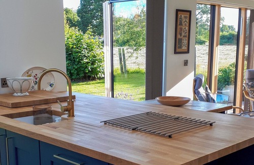 Chippenham Cottage | 1 bedroom accommodation in Kington Langley, near Chippenham