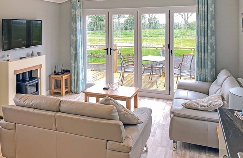 Blackburn Ski Chalet | 1 bedroom accommodation in Old Langho, Ribble Valley