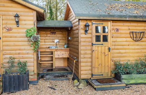 Newmarket Cottage | 1 bedroom accommodation in Cambridge
