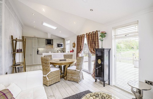 Congleton Ski Chalet | 1 bedroom accommodation in Eaton, Congleton
