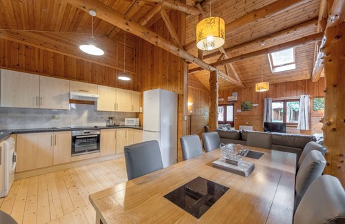 Overton-on-dee Ski Chalet | 1 bedroom accommodation in Ellesmere