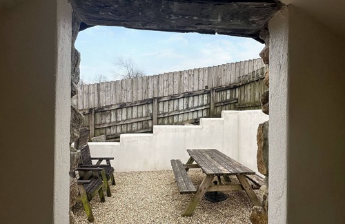 Grampound Cottage | 1 bedroom accommodation in Coombe, near St Austell