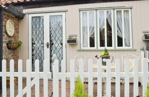Burgh le Marsh Cottage | 1 bedroom accommodation in Burgh le Marsh, near Skegness
