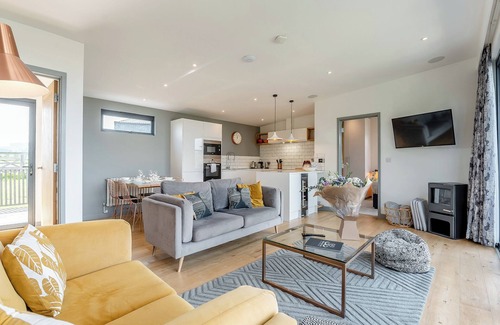 Lewes Ski Chalet | 1 bedroom accommodation in Lewes