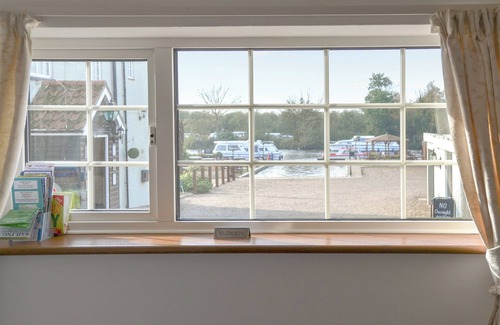 Horning Cottage | 1 bedroom accommodation in Horning, near Norwich