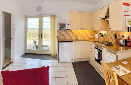 Louth Cottage | 1 bedroom accommodation in Little Tathwell, near Louth