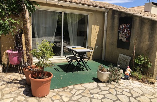 Tresques Apartment | 1 Bedroom Apartment in Tresques