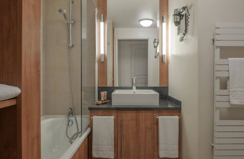 Paris City Center Apartment | 1 BEDROOM APARTMENT WITH AIRCON IN SAINT GERMAIN