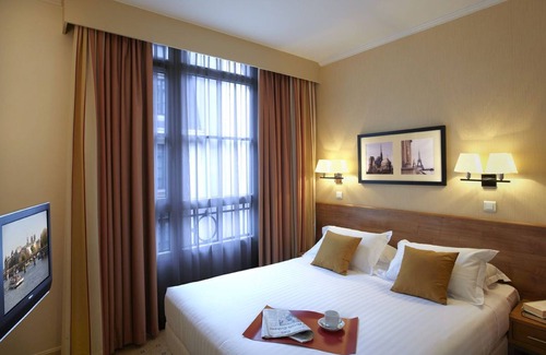 Paris City Center Apartment | 1 BEDROOM APARTMENT WITH AIRCON IN SAINT GERMAIN