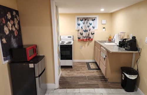 Weequahic Apartment | 1-bedroom Apt in the heart of Newark,just minutes from NYC&Newark Airport
