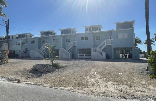 Key Largo Apartment | 1 Bedroom Apt. Lower Level/No Stairs!