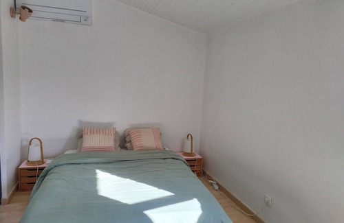Junas Bed & Breakfast | 1 Bedroom Bed & breakfast in Junas