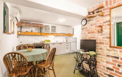 Lovran Apartment | 1 Bedroom Gorgeous Apartment In Lovran