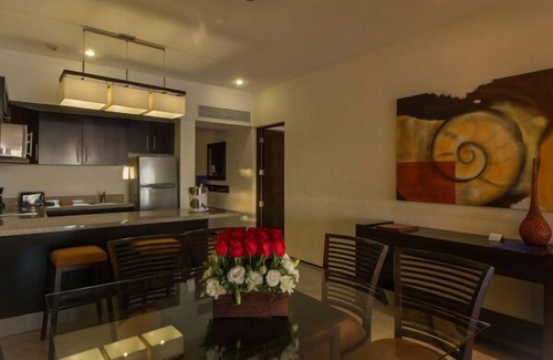 El Medano Ejidal Hotel | 1-Bedroom Suite @ 5-Star Resort Casa Dorada on Medano Beach in Cabo San Lucas