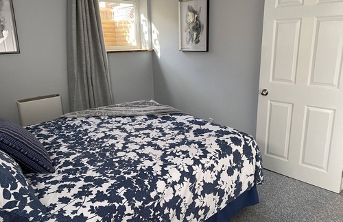 Brantford House | 1 bedroom Suite home away from home (Brantford)
