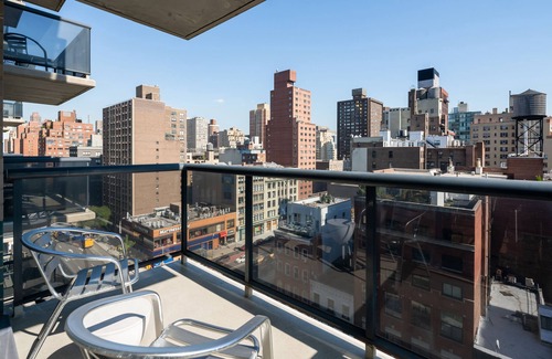 Gramercy Apartment | 1 Bedroom with Balcony Near Union Square