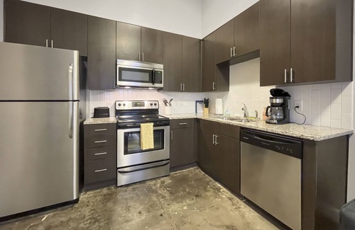 Downtown Des Moines Apartment | 1 BR - 8 min walk to Court Ave District Downtown