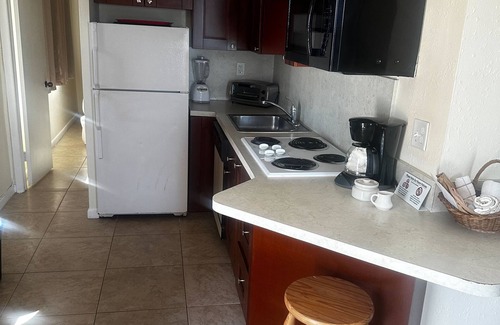 Deerfield Beach Resort | 1 BR Apartment- Steps from the beach!