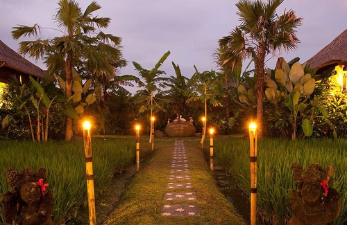 Peliatan Villa | 1 BR Garden Villa in Ubud with private Jacuzzi