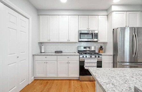 New Rochelle Apartment | 1 Br Hideaway Close to All!