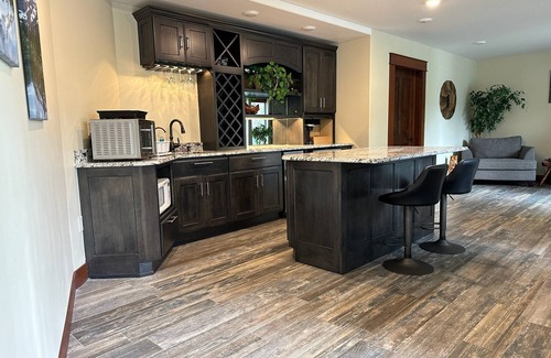West Glacier Apartment | 1 BR Lakeview, 5 Mins to Glacier