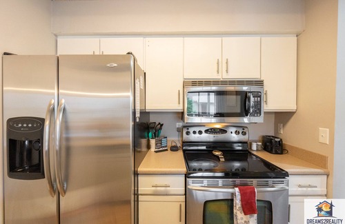 Table Rock Condo | 1-BR Updated Condo with a View ~ Pet Friendly ~ 2 Pools ~ FREE TICKETS INCLUDED! (PR38-1)