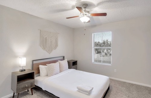 Midland Condo | 1 BR with Private Balcony next to Midland College