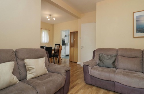 Eamont Bridge House | 1 EAMONT PARK, family friendly, with a garden in Penrith