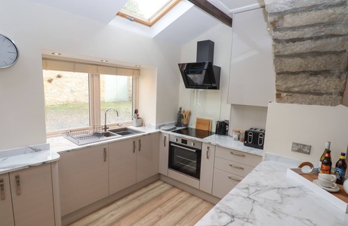 Long Preston Cottage | 1 GROSVENOR FARM COTTAGES, pet friendly in Long Preston
