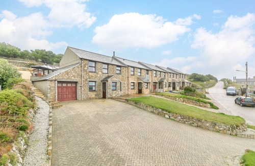 Porthleven House | 1 Highburrow - Three Bedroom House, Sleeps 6