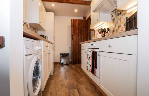 Bilting Cottage | 1 LITTLE RIPPLE COTTAGES, romantic, character holiday cottage in Wye