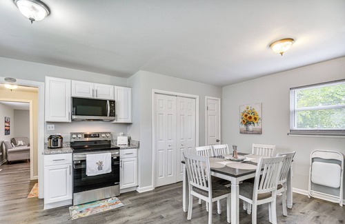 Hampton House | 1 Mi to Beach: Home w/Patio & Grill in Hampton!