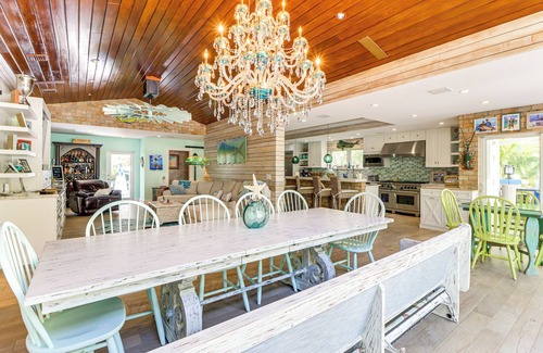 Monroe County House | 1 Mi to Dtwn: Oceanfront Gem w/Resort Amenities!