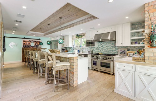 Monroe County House | 1 Mi to Dtwn: Oceanfront Gem w/Resort Amenities!