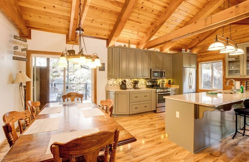 Upper Kingsbury House | 1 Mi to Heavenly Resort: Cozy Home w/Deck!
